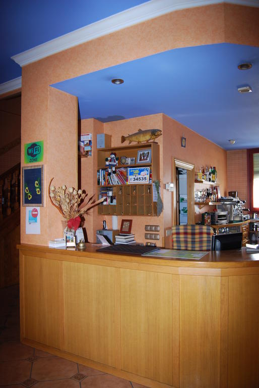 Hotel A Nieu Jaca Luaran gambar