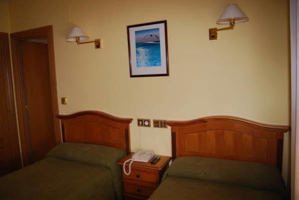 Hotel A Nieu Jaca Luaran gambar